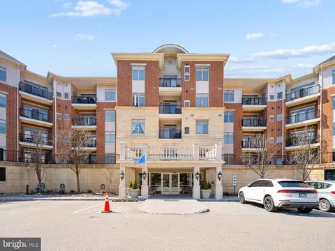 327 Carson Ter #327, Huntingdon Valley, PA 19006