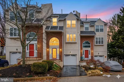 102 Campbell Dr, Conshohocken, PA 19428