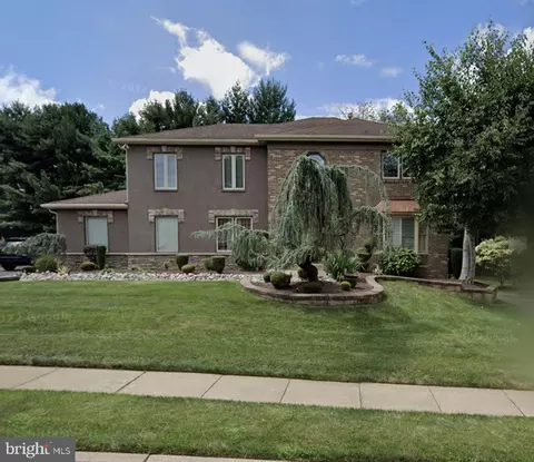 84 Roy Ln, Huntingdon Valley, PA 19006