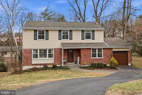 8331 Elliston Dr, Wyndmoor, PA 19038