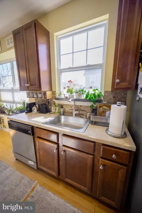Kitchen - 36 Old Cedarbrook Rd, Wyncote, PA 19095 photo 7 of 8