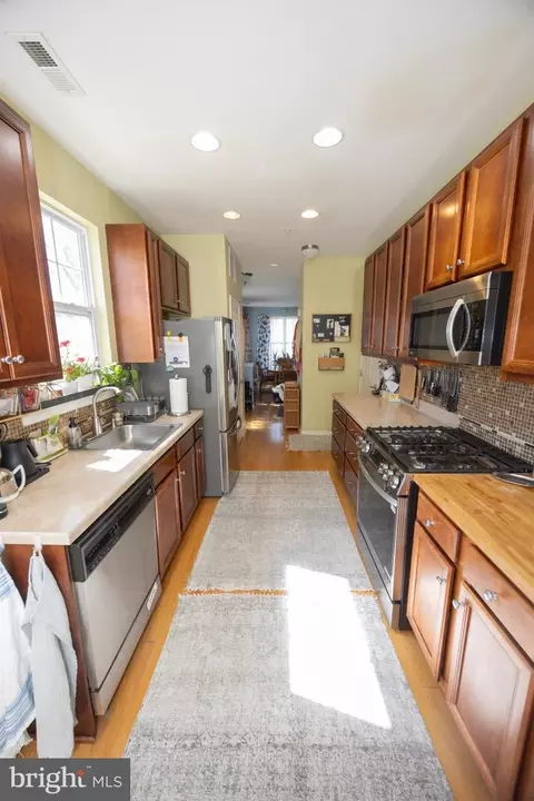 Kitchen - 36 Old Cedarbrook Rd, Wyncote, PA 19095 photo 6 of 8