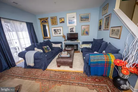Living - 36 Old Cedarbrook Rd, Wyncote, PA 19095 photo 1 of 1