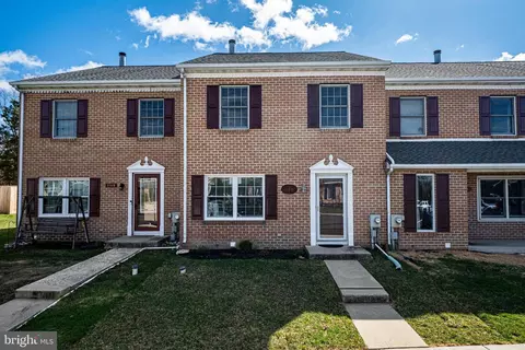1146 Valley Stream Dr, Perkiomenville, PA 18074
