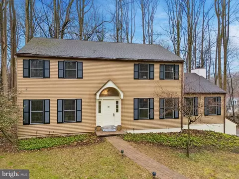 559 Mitchford Rd, Wayne, PA 19087