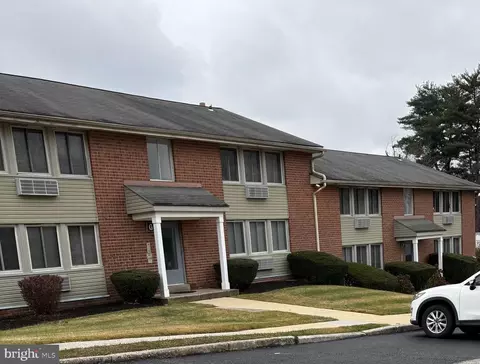 250 Tanglewood Ln #G-4, King Of Prussia, PA 19406