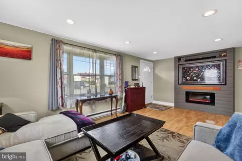 315 Summer Ave, Horsham, PA 19044
