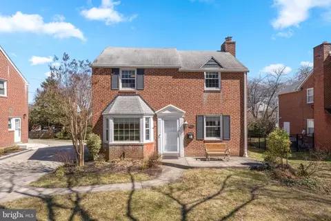 607 Latham Dr Apt, Wynnewood, PA 19096