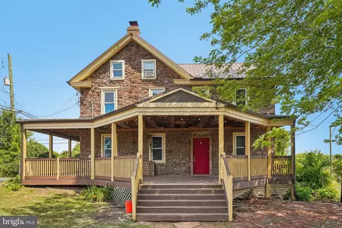 136 Souder Rd, Royersford, PA 19468