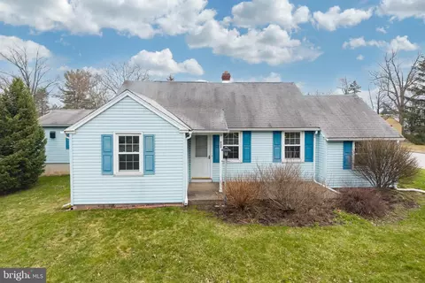 933 Forty Foot Rd, Hatfield, PA 19440