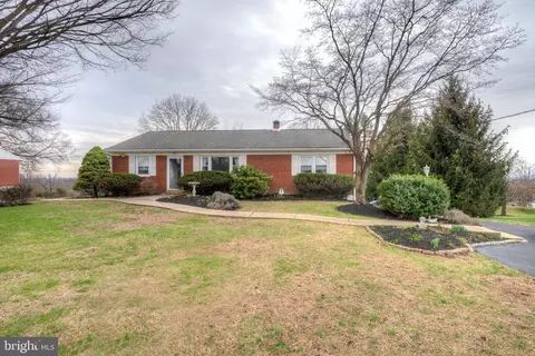 3396 Pruss Hill Rd, Pottstown, PA 19464