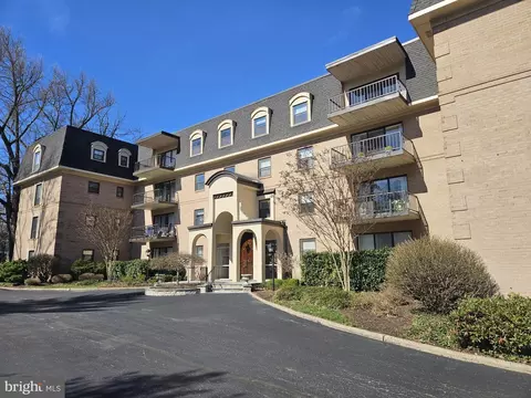 601 Montgomery Ave #306, Bryn Mawr, PA 19010