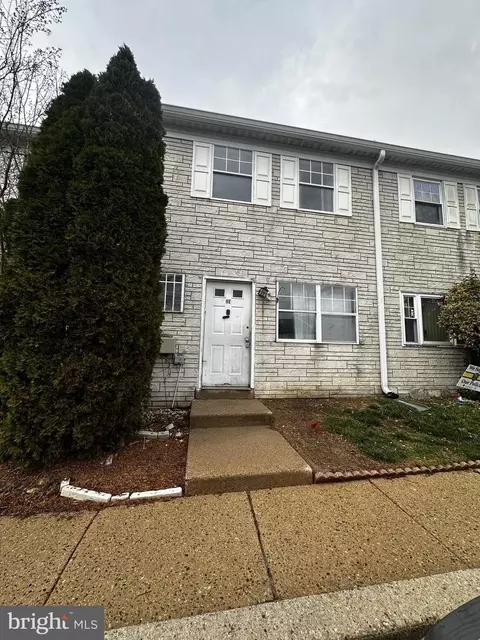 515 N York Rd #9-E, Willow Grove, PA 19090