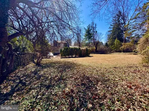 114 Airdale Rd, Bryn Mawr, PA 19010