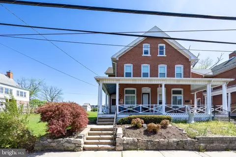 121 Jefferson St, East Greenville, PA 18041