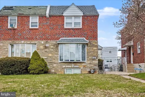 607 Glenn Valley Dr, Norristown, PA 19401