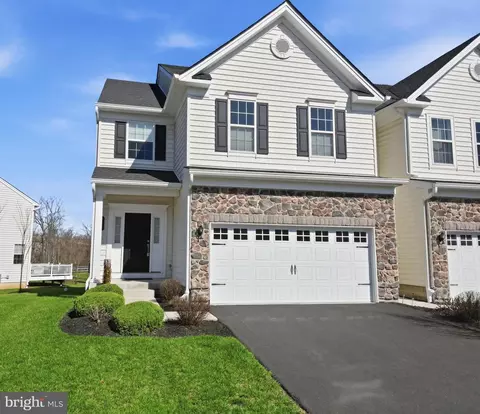 109 Briarwood Ln, Colmar, PA 18915