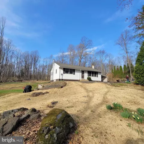 2720 Hauck Rd, Green Lane, PA 18054