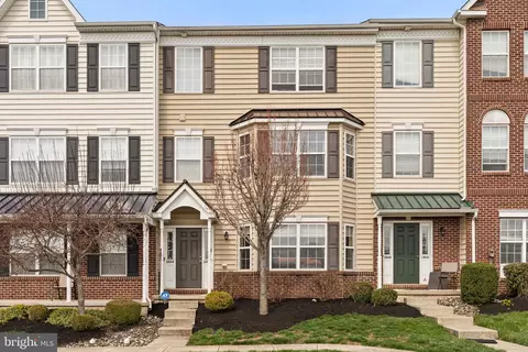 2062 Berkeley Dr, Pennsburg, PA 18073