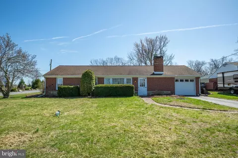 874 Sunset Ln, Telford, PA 18969