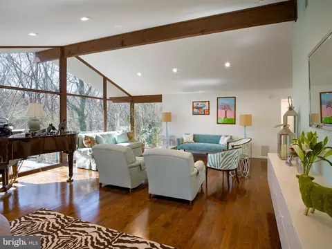 Living - 1300 Centennial Rd, Penn Valley, PA 19072 photo 3 of 13