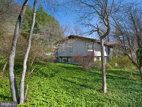 Exterior - 1300 Centennial Rd, Penn Valley, PA 19072 photo 4 of 6