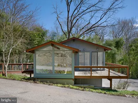 Exterior - 1300 Centennial Rd, Penn Valley, PA 19072 photo 6 of 6