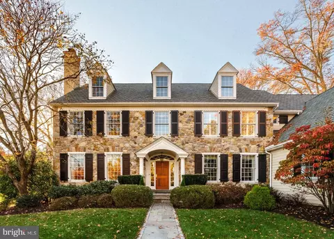 700 Thomas Rd, Lafayette Hill, PA 19444