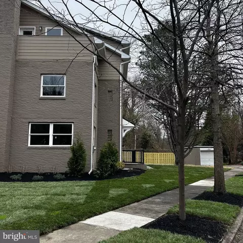 427 Grove Pl, Narberth, PA 19072