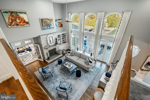 Living - 1053 Whitegate Rd, Wayne, PA 19087 photo 3 of 3