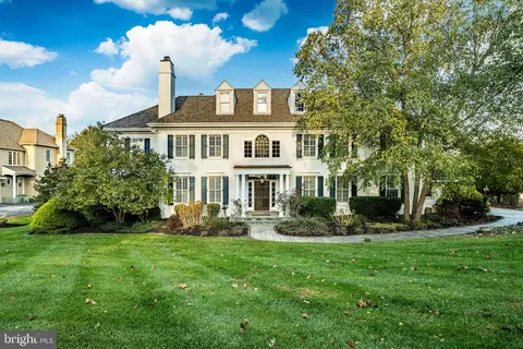 Exterior - 1053 Whitegate Rd, Wayne, PA 19087 photo 2 of 10
