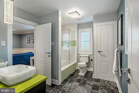 Bath - 1053 Whitegate Rd, Wayne, PA 19087 photo 4 of 5