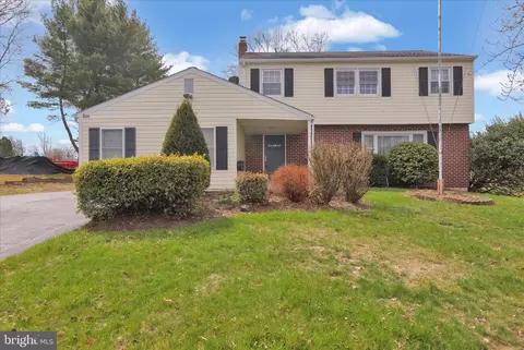 324 Bow Ln, Gilbertsville, PA 19525