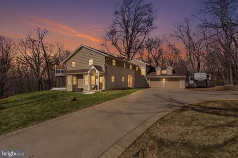 720 Hobbs Rd, Wayne, PA 19087