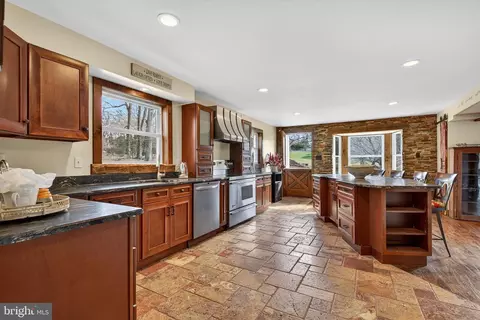 Kitchen - 720 Hobbs Rd, Wayne, PA 19087 photo 2 of 10
