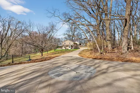 Exterior - 720 Hobbs Rd, Wayne, PA 19087 photo 15 of 17