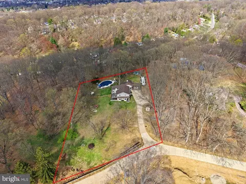 View/Area - 720 Hobbs Rd, Wayne, PA 19087 photo 7 of 9