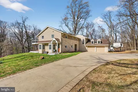 Exterior - 720 Hobbs Rd, Wayne, PA 19087 photo 2 of 17