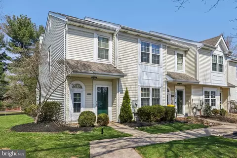 6200 Rolling Hill Dr, North Wales, PA 19454
