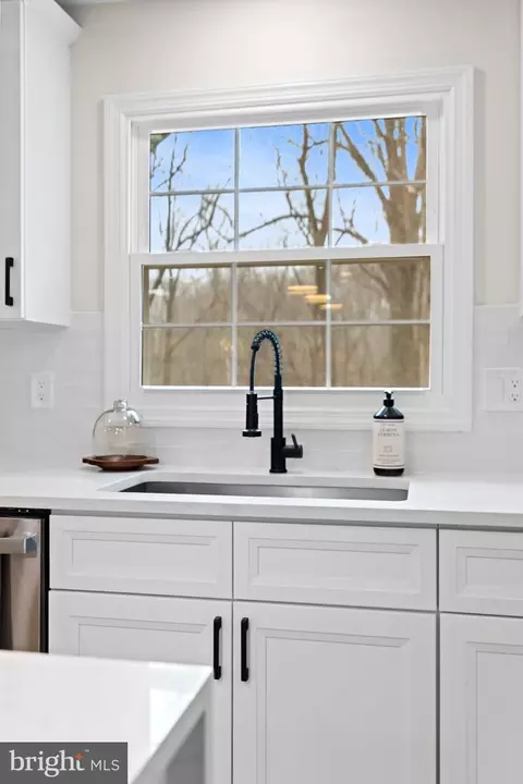Kitchen - 971 Stevens Ln, Wayne, PA 19087 photo 3 of 5