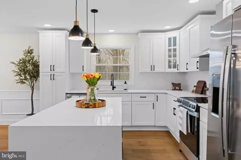 Kitchen - 971 Stevens Ln, Wayne, PA 19087 photo 5 of 5