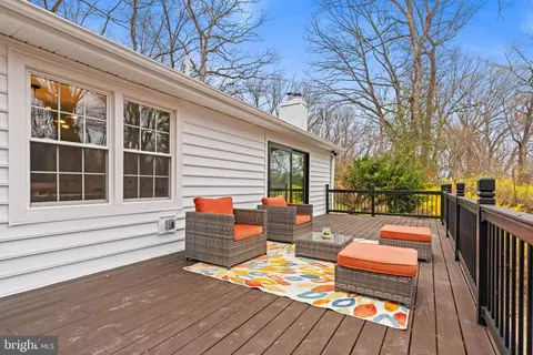 Exterior - 971 Stevens Ln, Wayne, PA 19087 photo 11 of 15