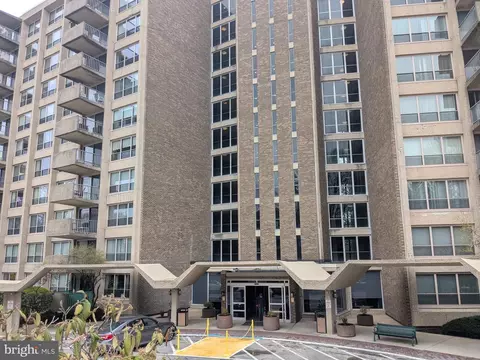 1001 City Ave #WB310, Wynnewood, PA 19096