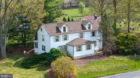 496 W Broad St, Telford, PA 18969