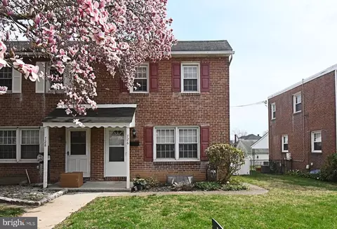726 Buttonwood St, Norristown, PA 19401