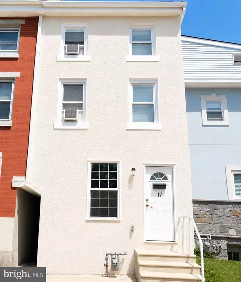 17 W Oak St, Norristown, PA 19401