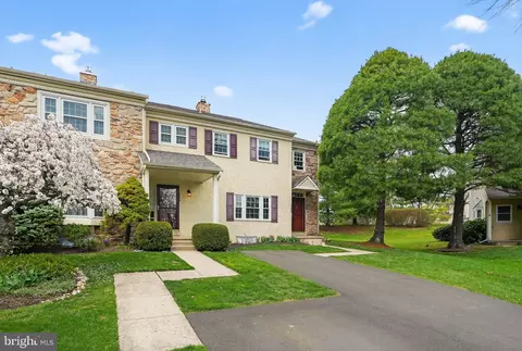1704 Smedley Ct, Maple Glen, PA 19002