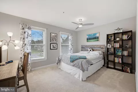 Bedroom - 352 Sentry Ln, Wayne, PA 19087 photo 3 of 4