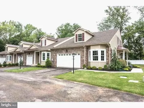 587 Township Line Rd #1, Blue Bell, PA 19422