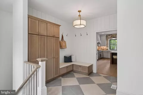 Entry Way - 828 Summit Rd, Penn Valley, PA 19072 photo 7 of 14
